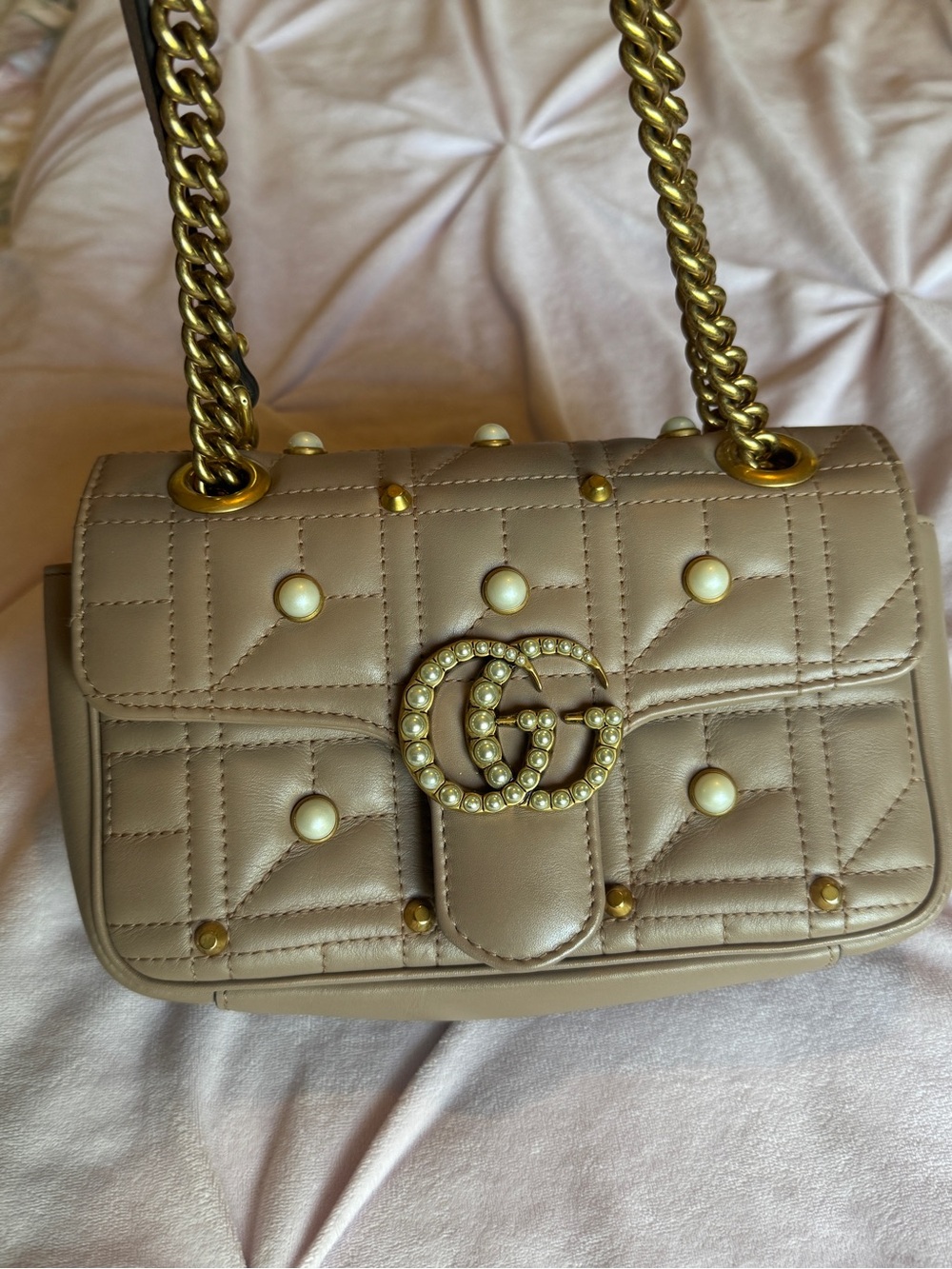 Gucci marmont runaway pearl bag